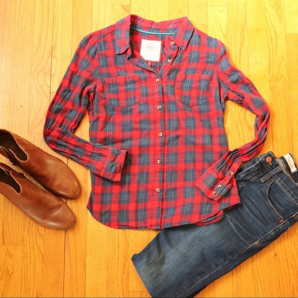 Kohls SO Perfect Shirt in Red Plaid medium